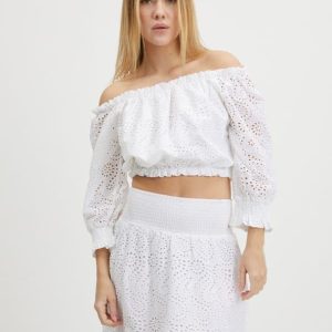 Women’s comfy T-shirt dress ideal for travel and everyday use