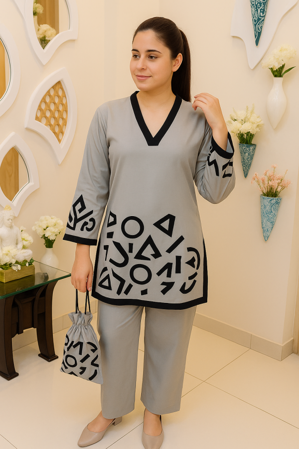 Embroidered Kurta Set with Abstract Black Detailing